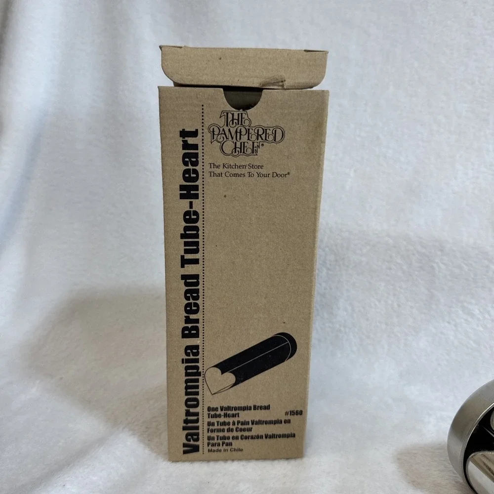 The Pampered Chef Valtrompia Bread Tube Heart Pan #1560 Made‎ in Chile